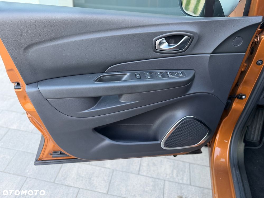 Renault Captur - 14