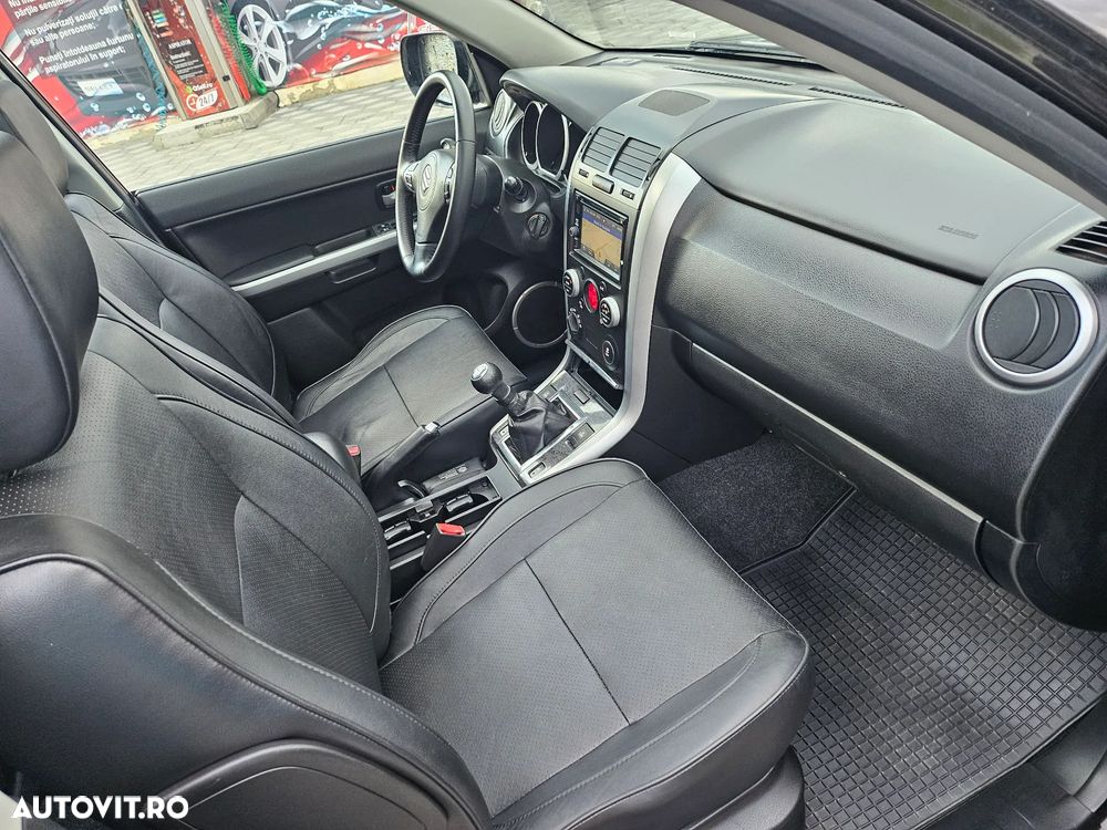 Suzuki Grand Vitara 1.9 DDIS JLX - 23