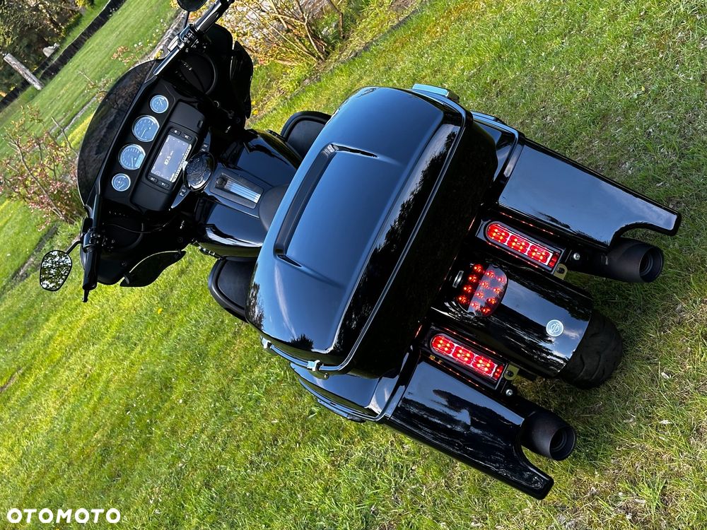 Harley-Davidson Touring Street Glide - 3