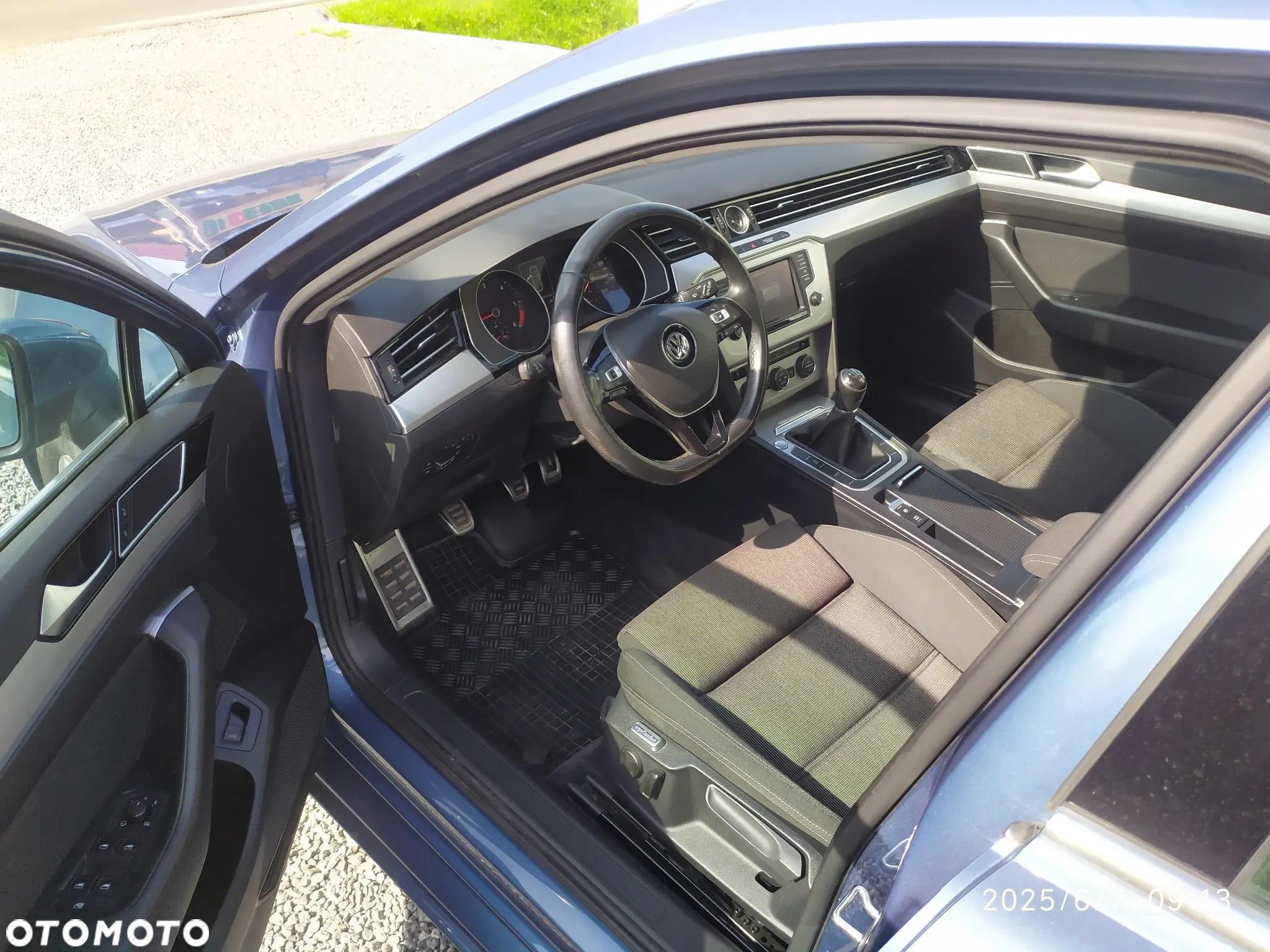 Volkswagen Passat Variant 1.6 TDI (BlueMotion Technology) Comfortline - 11