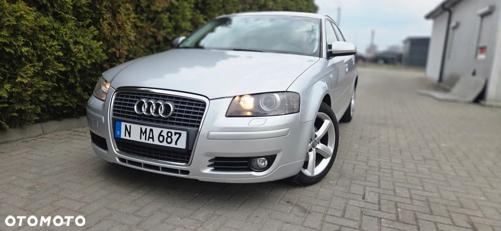 Audi A3 Sportback 1.8 TFSI Attraction S tronic - 2