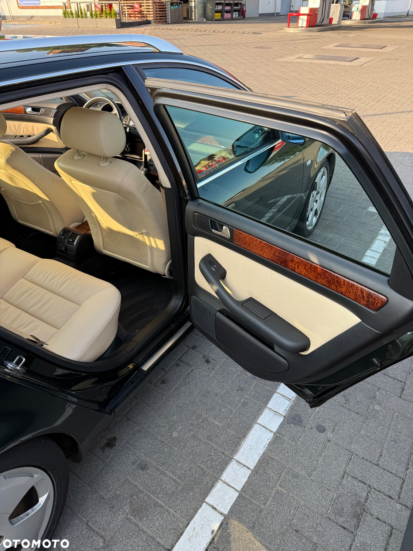 Audi A6 Avant 2.4 - 18