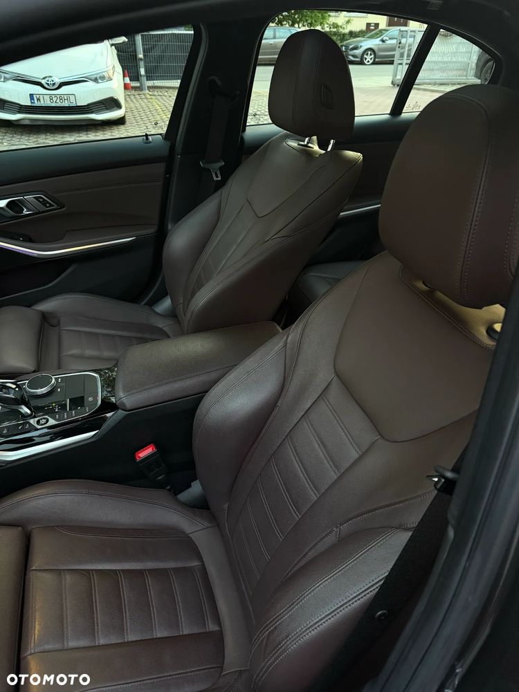BMW Seria 3 330i xDrive M Sport - 7