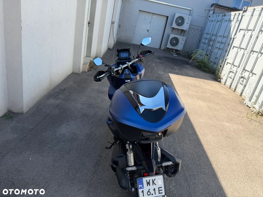 Honda ADV350 - 7