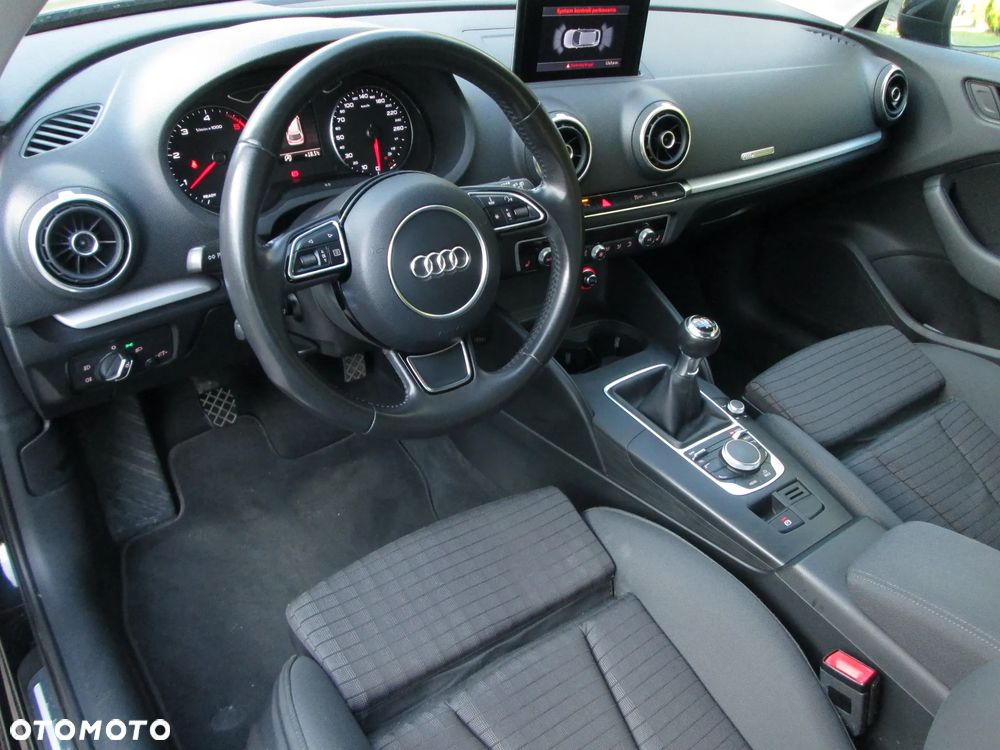 Audi A3 Sportback - 14