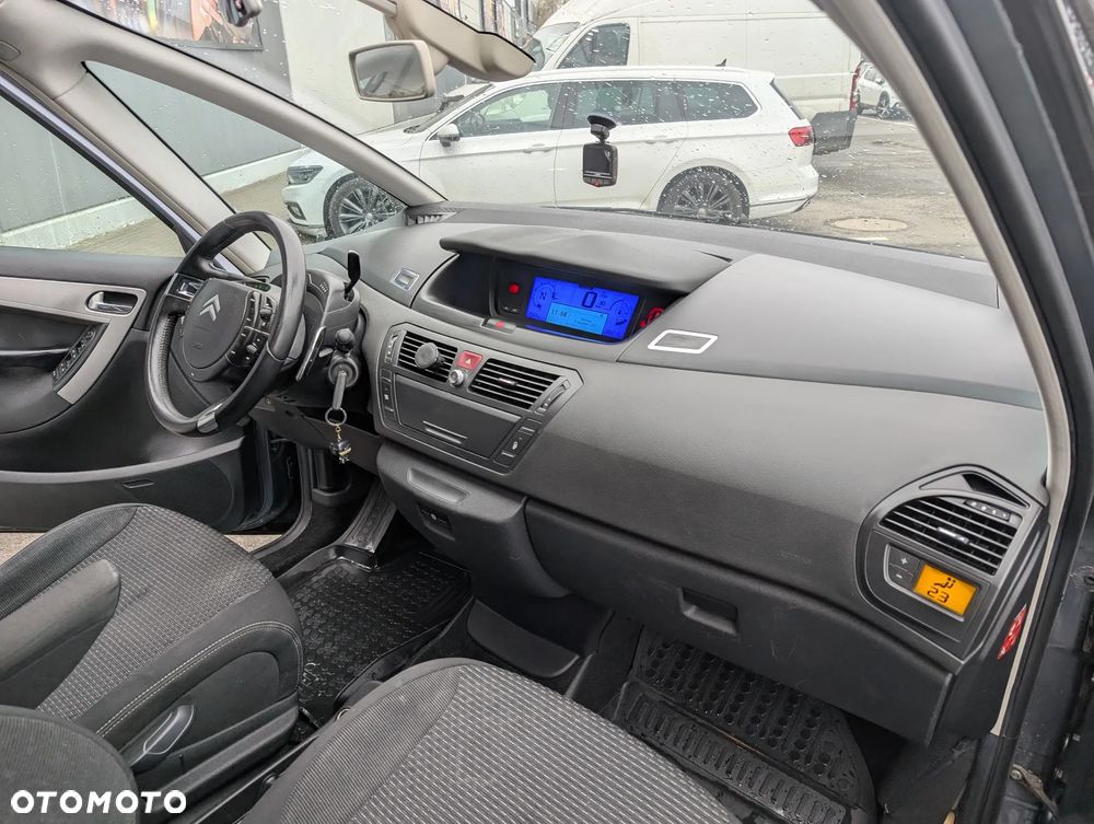 Citroën C4 Picasso 2.0 16V Exclusive - 8