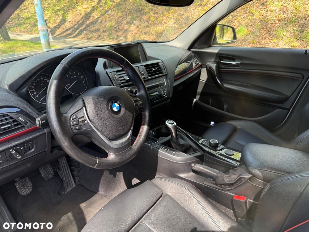 BMW Seria 1 118i Sport Line - 24