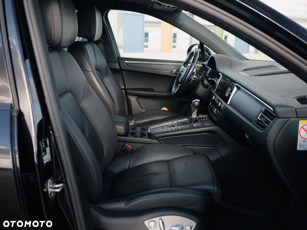 Porsche Macan - 22