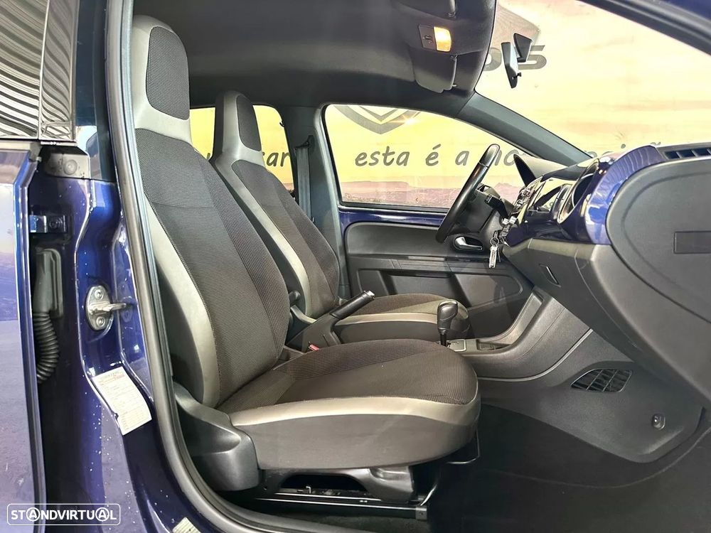 VW Up! 1.0 BMT High Auto - 11