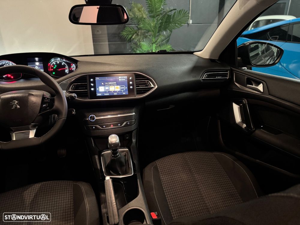 Peugeot 308 SW BlueHDi 130 Stop & Start Active - 34