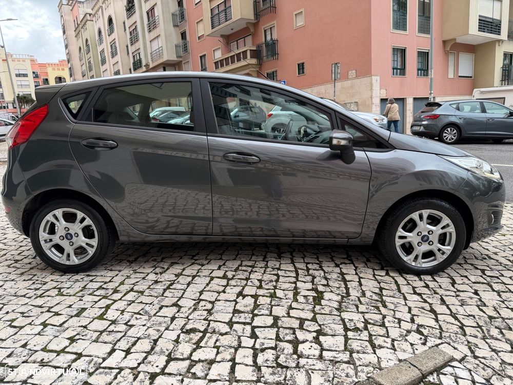 Ford Fiesta 1.0 Titanium - 4