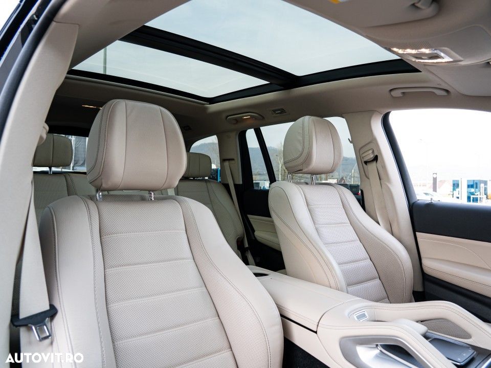 Mercedes-Benz GLS - 18