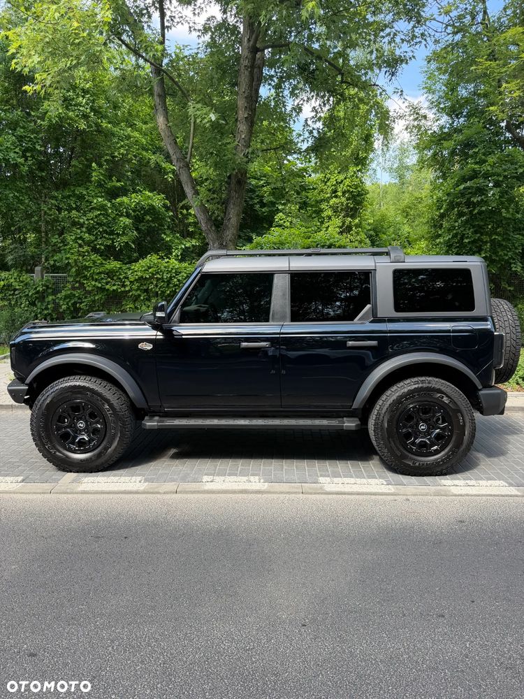 Ford Bronco - 2