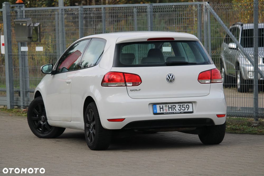 Volkswagen Golf - 10