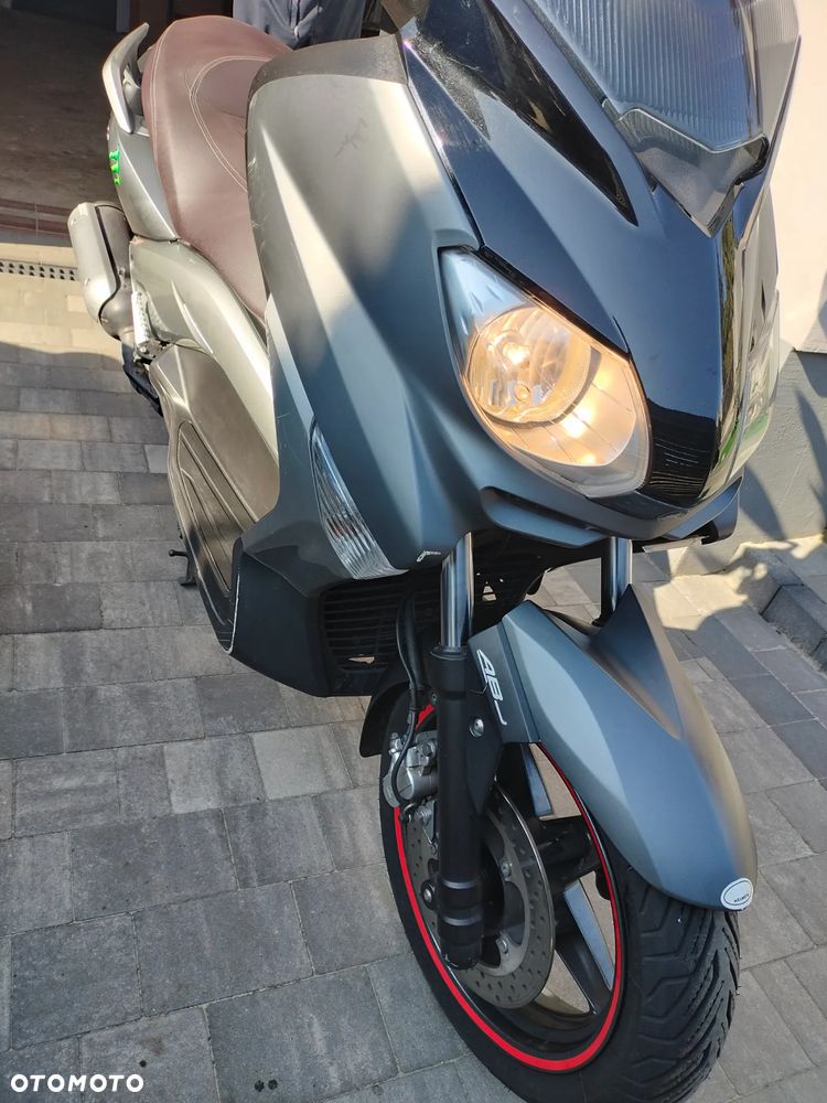 Yamaha X-max - 1