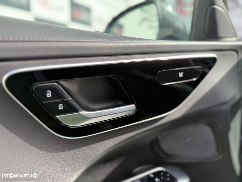 Mercedes-Benz C 300 d AMG Line - 14