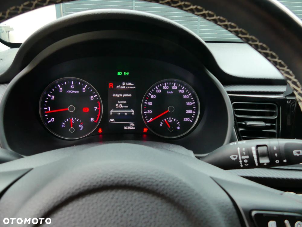 Kia Rio - 29