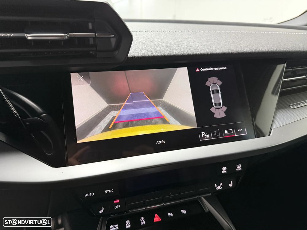 Audi S3 S tronic - 15