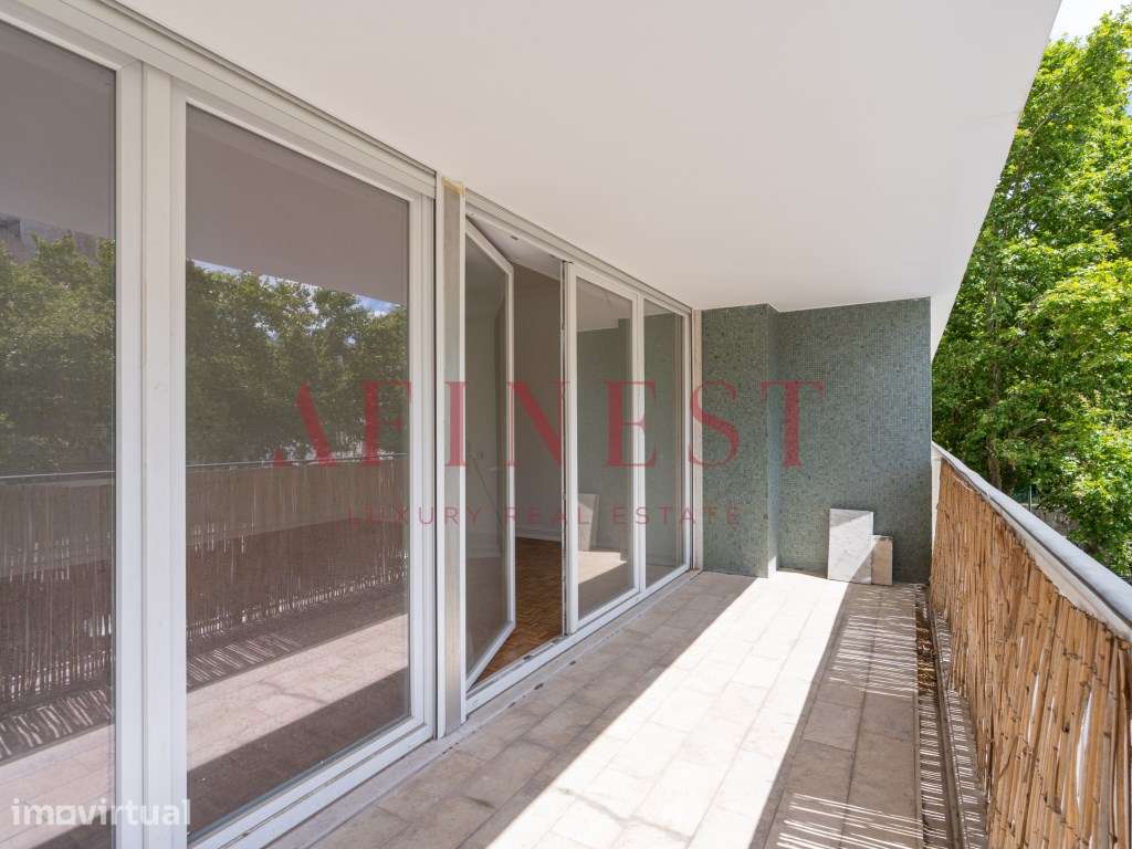 APARTAMENTO T4 REMODELADO EM LISBOA - AMOREIRAS - Grande imagem: 5/28