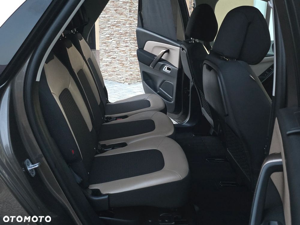 Citroën C4 Picasso - 25