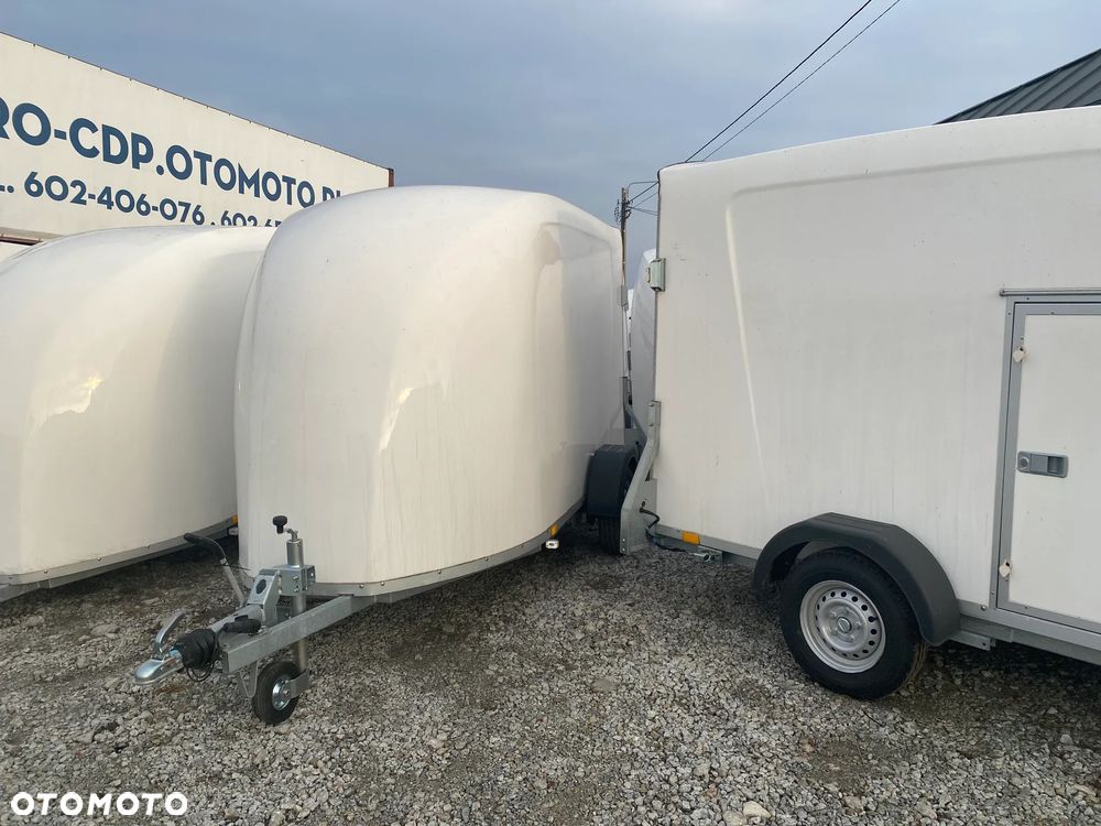 Niewiadów Furgon Niewiadów F1334 z trapem wjazdowym - 2