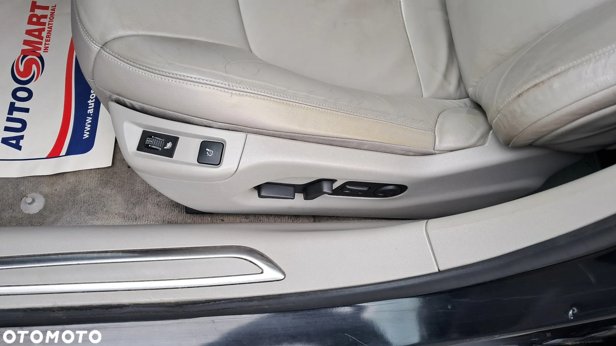 Citroën C5 Tourer HDi 165 FAP Business Class - 27