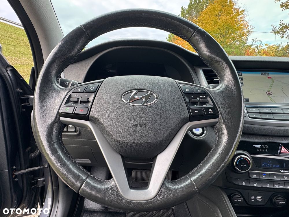 Hyundai Tucson 2.0 CRDI 4WD Automatik Premium - 31