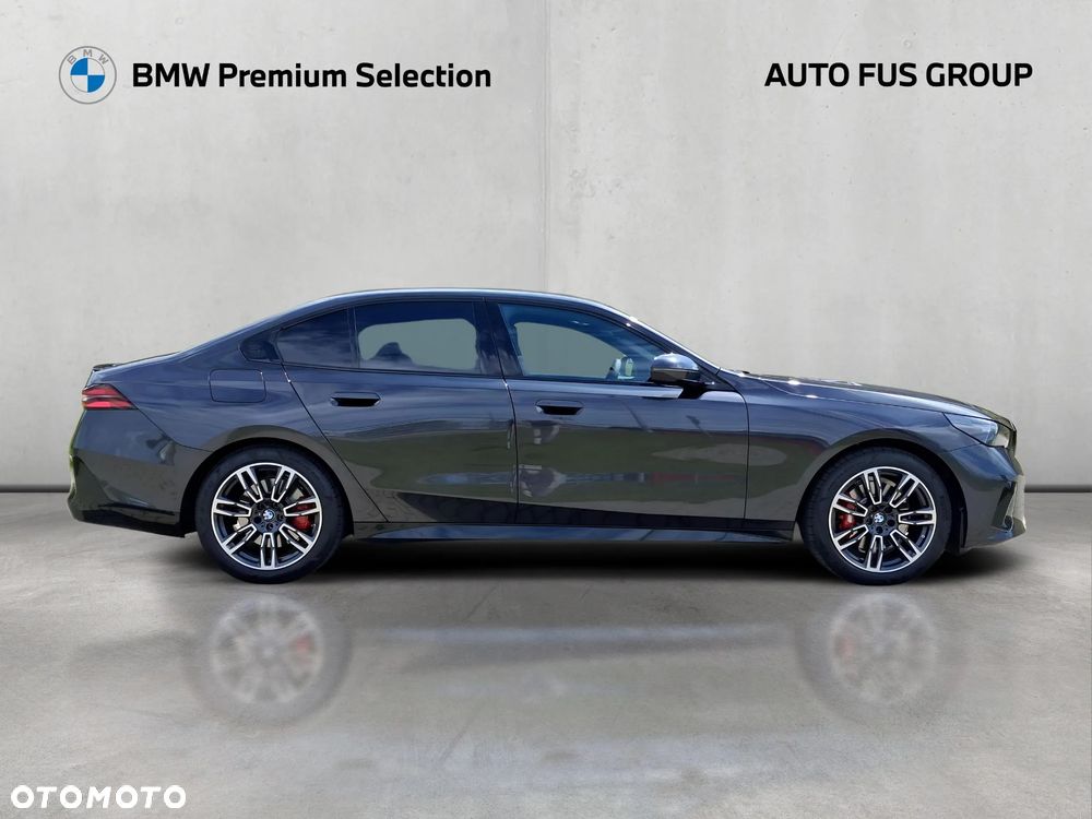 BMW Seria 5 520d xDrive mHEV M Sport - 6