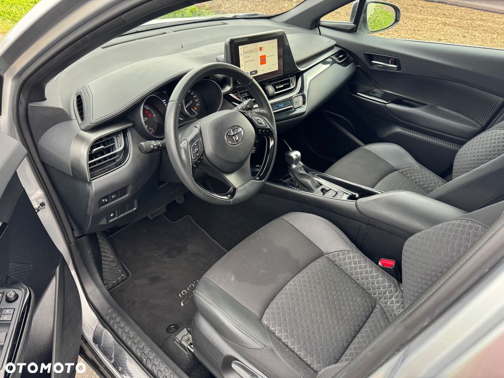 Toyota C-HR 1.8 Hybrid Executive - 24
