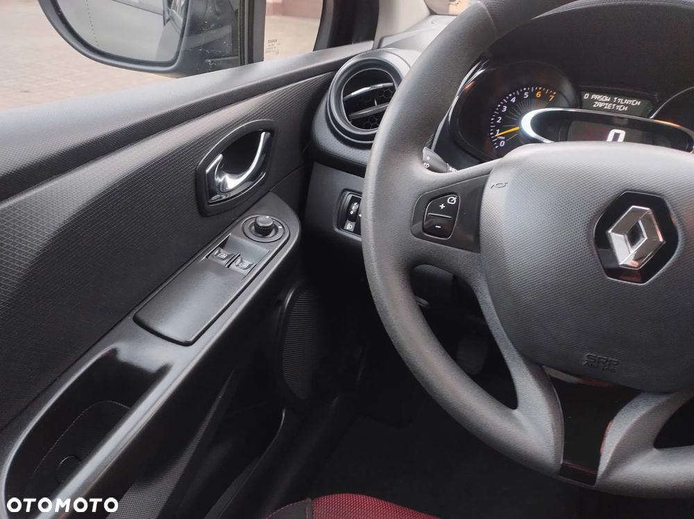 Renault Clio 1.2 16V 75 Experience - 24