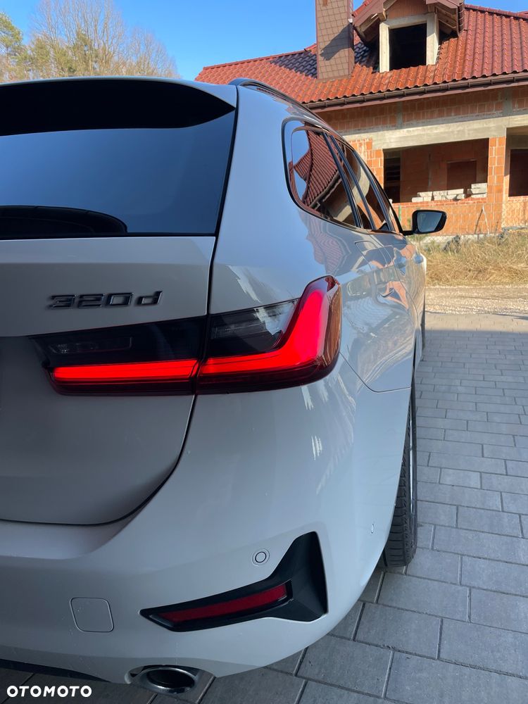 BMW Seria 3 320d xDrive mHEV - 6