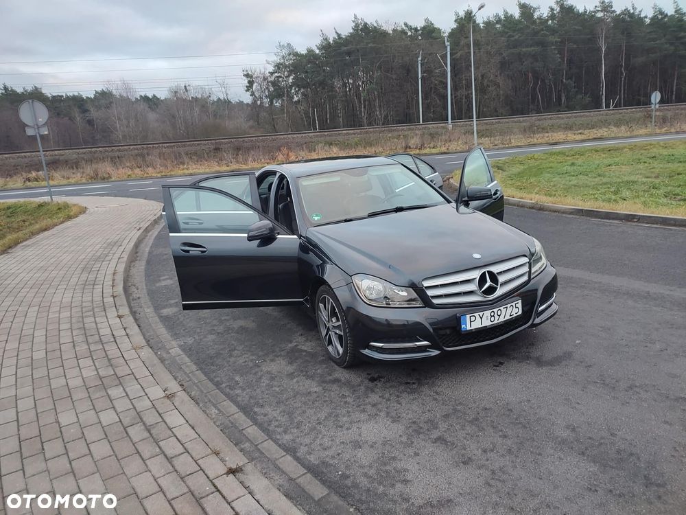 Mercedes-Benz Klasa C 200 CDI BlueEff Elegance - 1