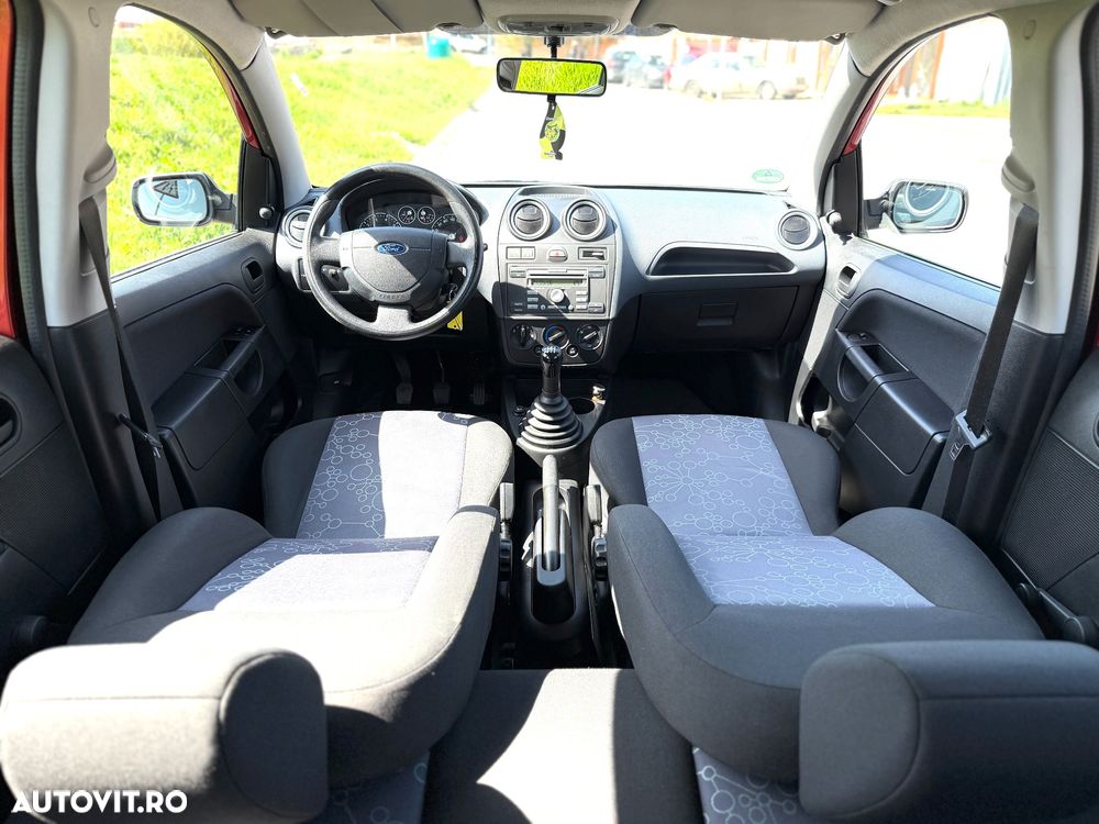 Ford Fiesta 1.4 Trend - 8