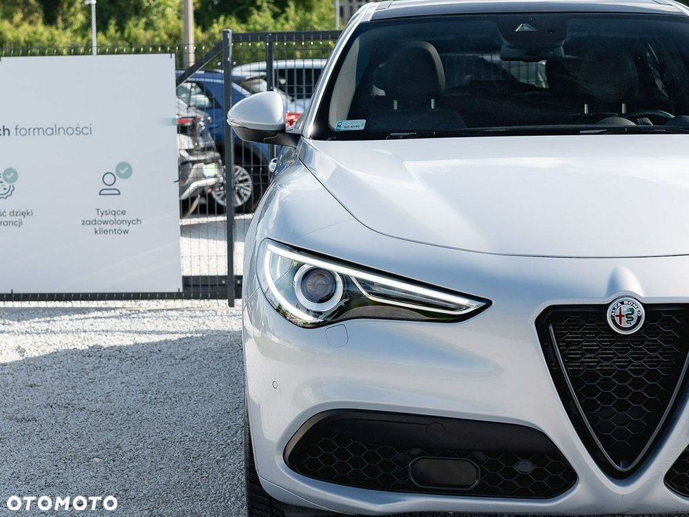 Alfa Romeo Stelvio 2.0 Turbo Veloce Q4 - 9