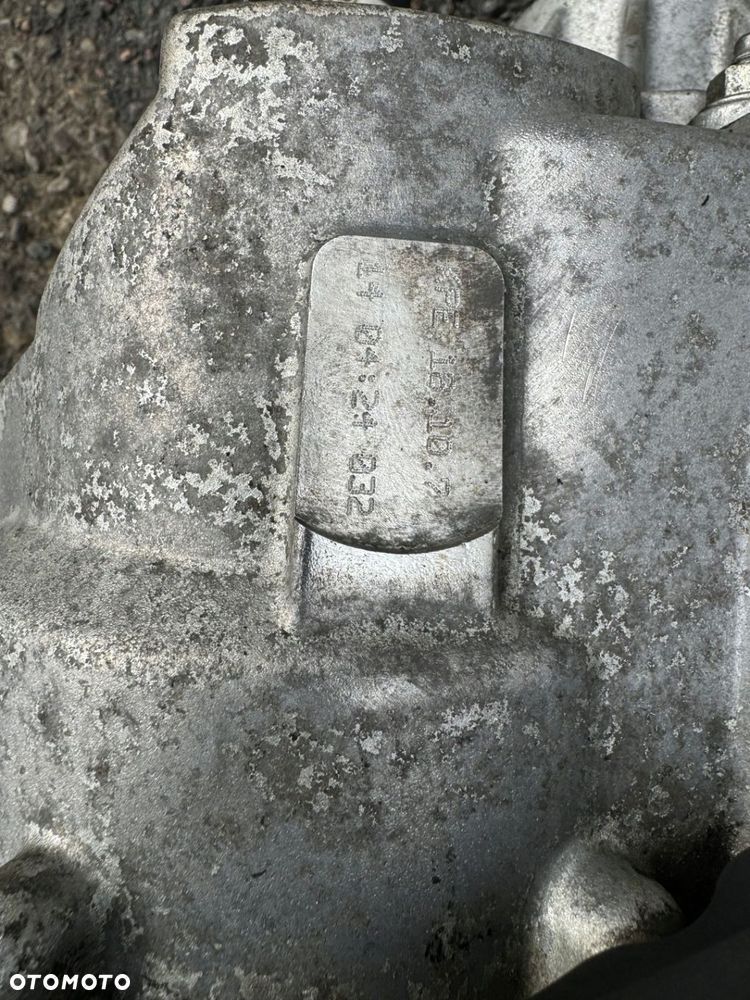 VW T5 2,5TDI 04-10r skrzynia 6 biegów KPE - 6