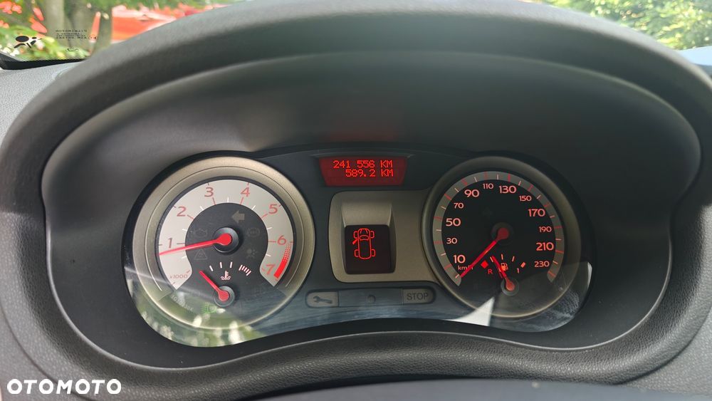 Renault Clio - 19