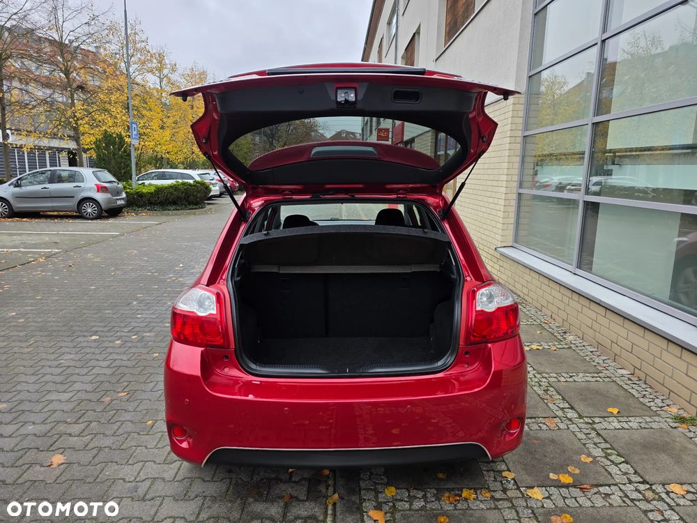 Toyota Auris - 12