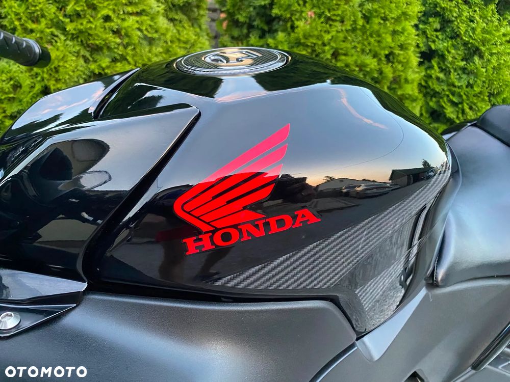Honda CBR - 29