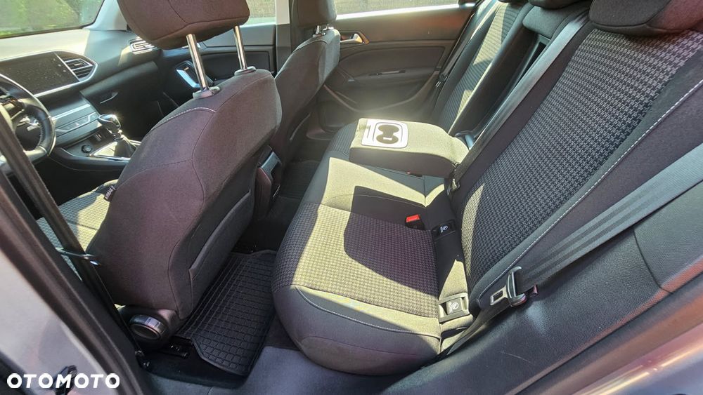 Peugeot 308 1.2 PureTech Active Pack S&S - 10