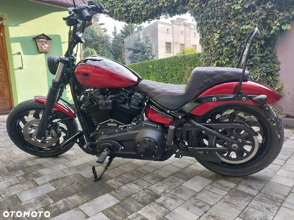 Harley-Davidson Softail Street Bob - 10