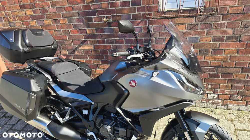 Honda NT - 22