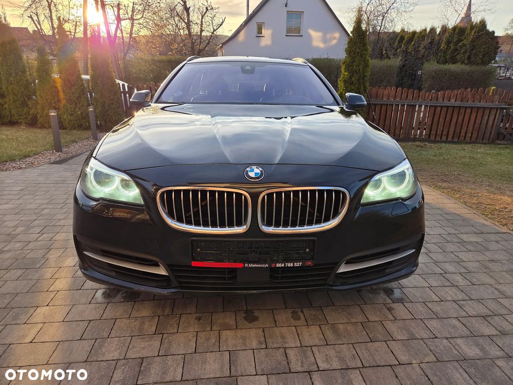 BMW Seria 5 520d Sport - 35