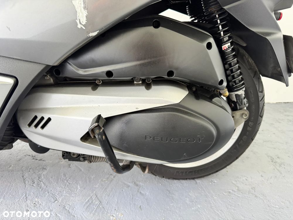 Peugeot Metropolis - 37