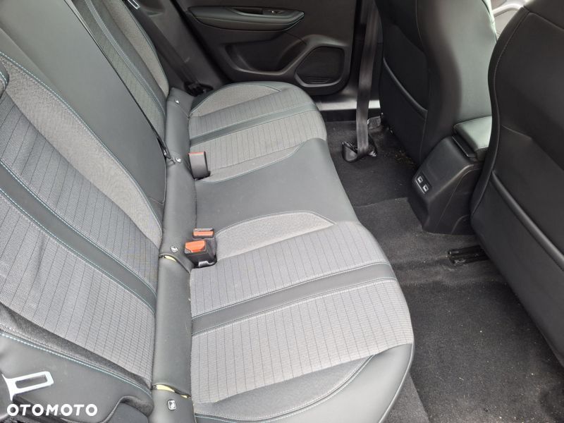 Peugeot 2008 1.5 BlueHDi Allure Pack S&S EAT8 - 18