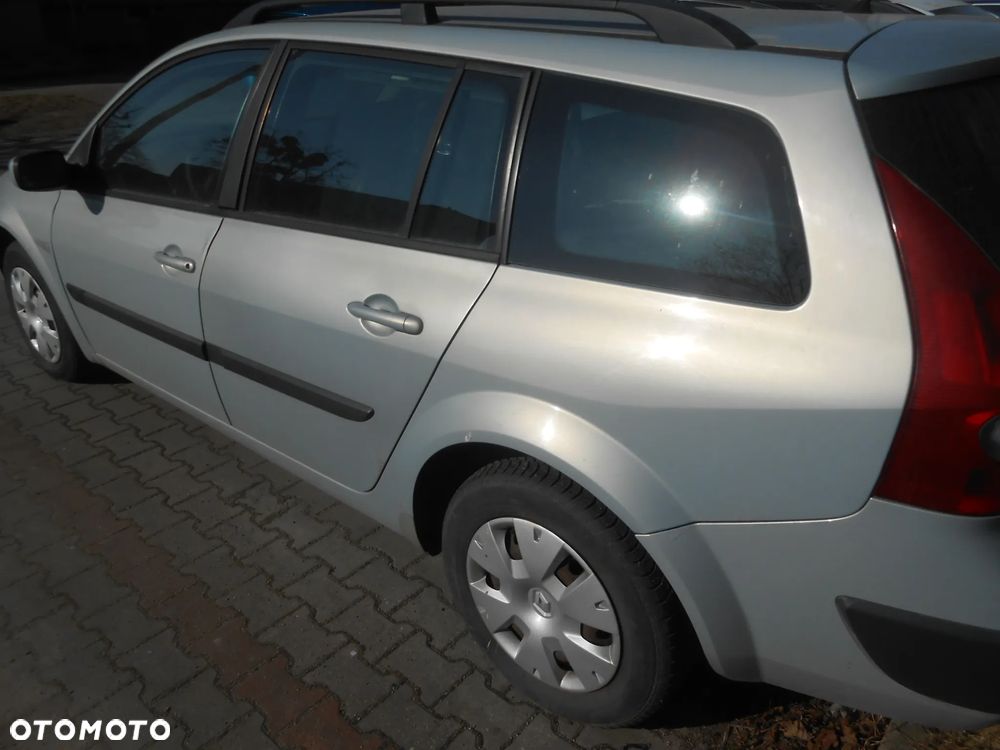 Renault Megane 1.5 dCi Confort Authentique - 5