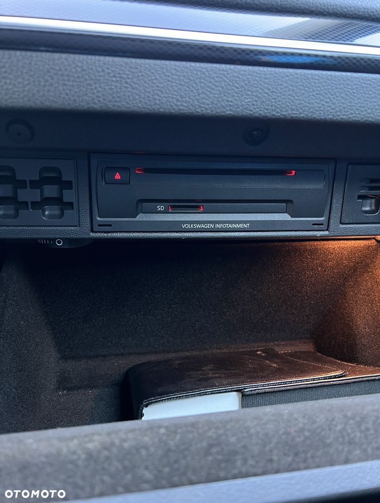 Volkswagen Golf - 35