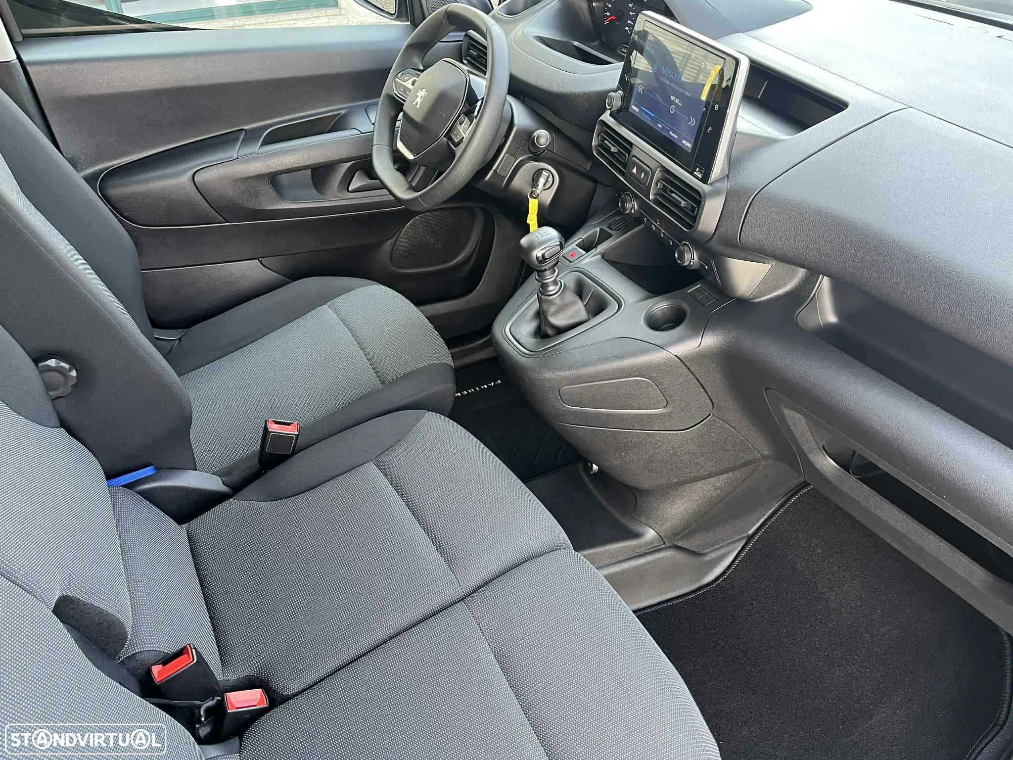 Peugeot Partner Premium Longa 1.5 BlueHDi 100cv - 23