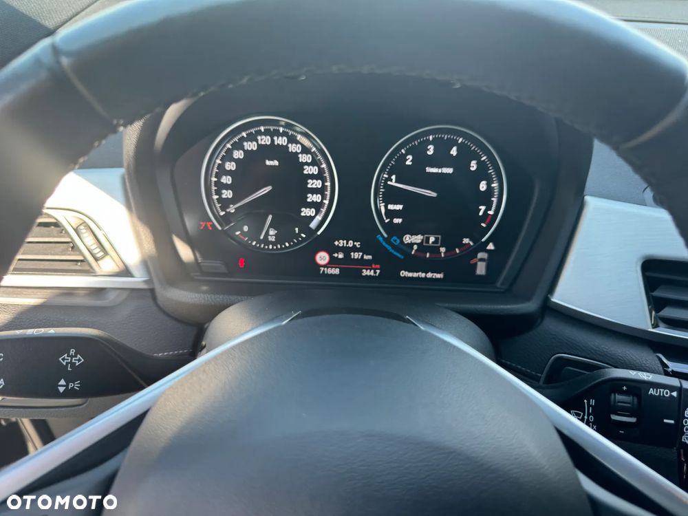 BMW X2 xDrive20i - 16