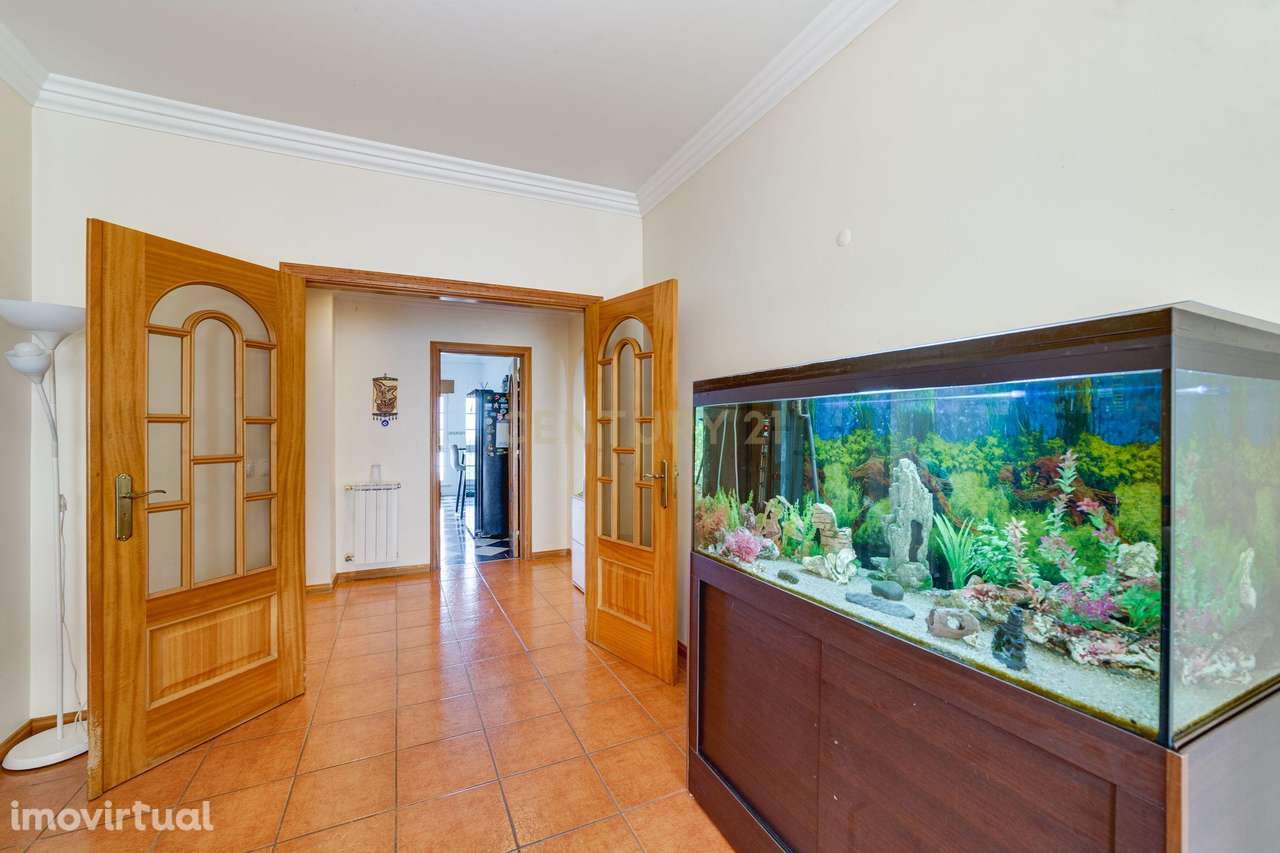 Espaçosa Moradia T3 em Quinta do Anjo, Palmela - Grande imagem: 4/36