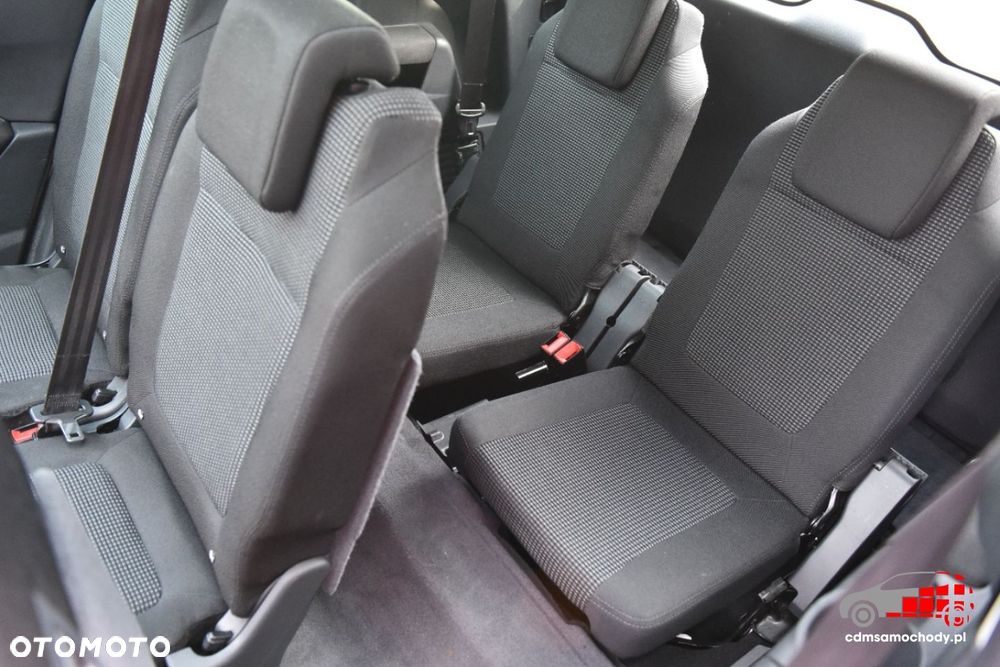 Peugeot 5008 - 19